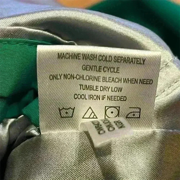 Calvin Klein Women’s Small Green Windbreaker Jacket Zip Pockets Drawstring Logo - Picture 6 of 10